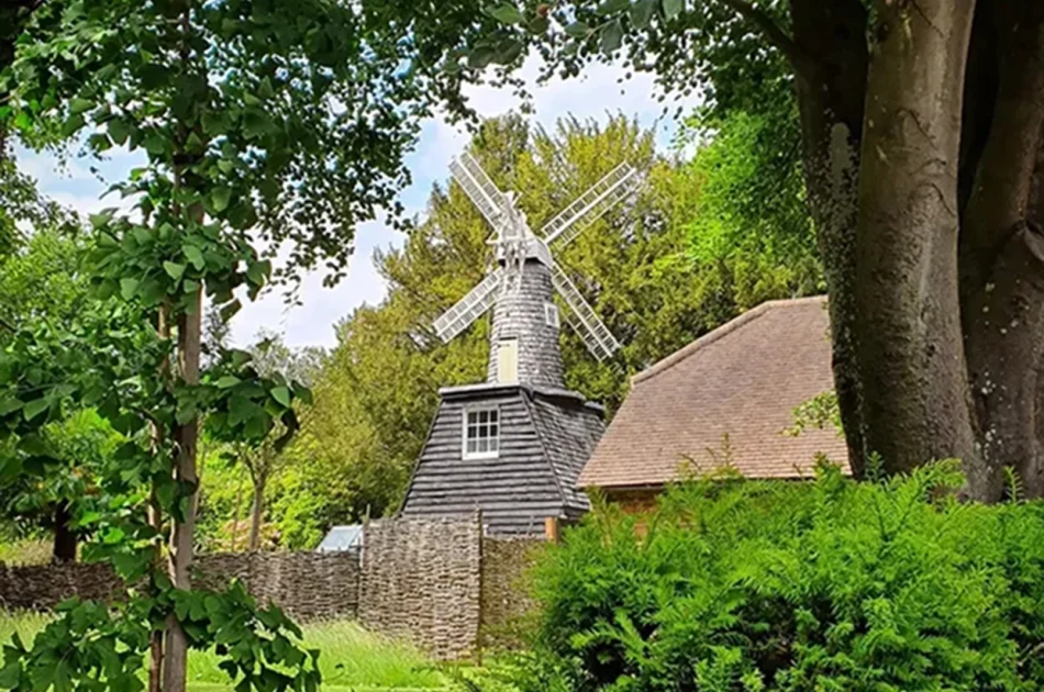 See Britain’s smallest working windmill just 25 minutes from Carshalton