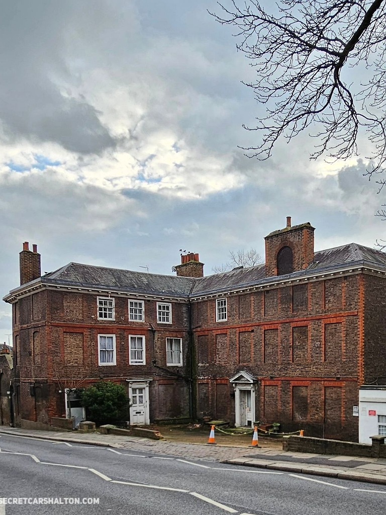 Hobart Hall Hotel